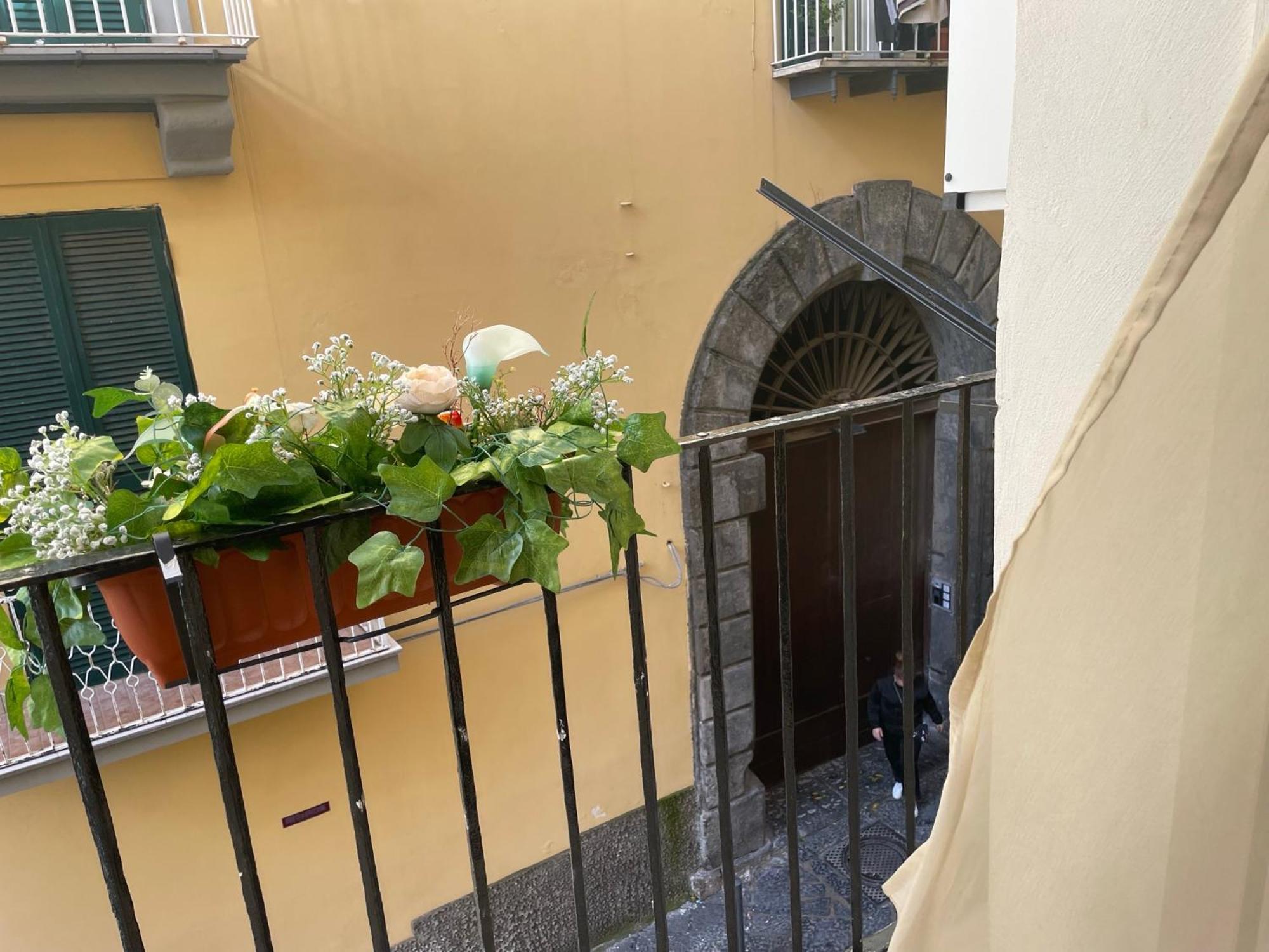 Ludben House Hotel Napoli Ngoại thất bức ảnh