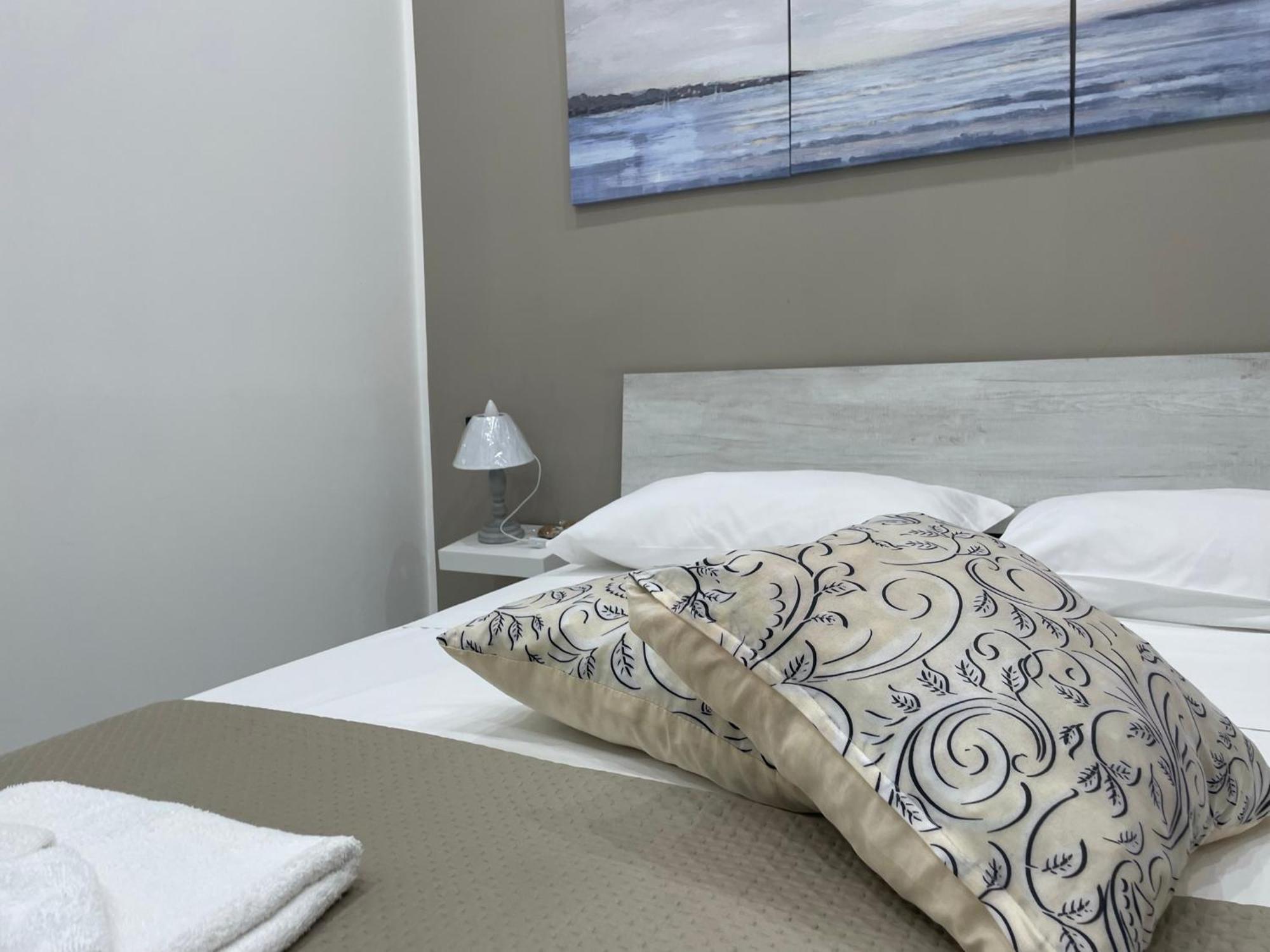 Ludben House Hotel Napoli Ngoại thất bức ảnh