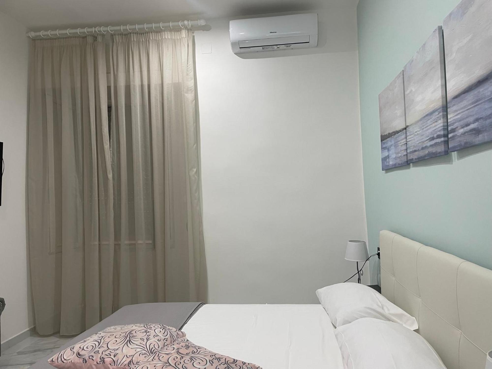Ludben House Hotel Napoli Ngoại thất bức ảnh