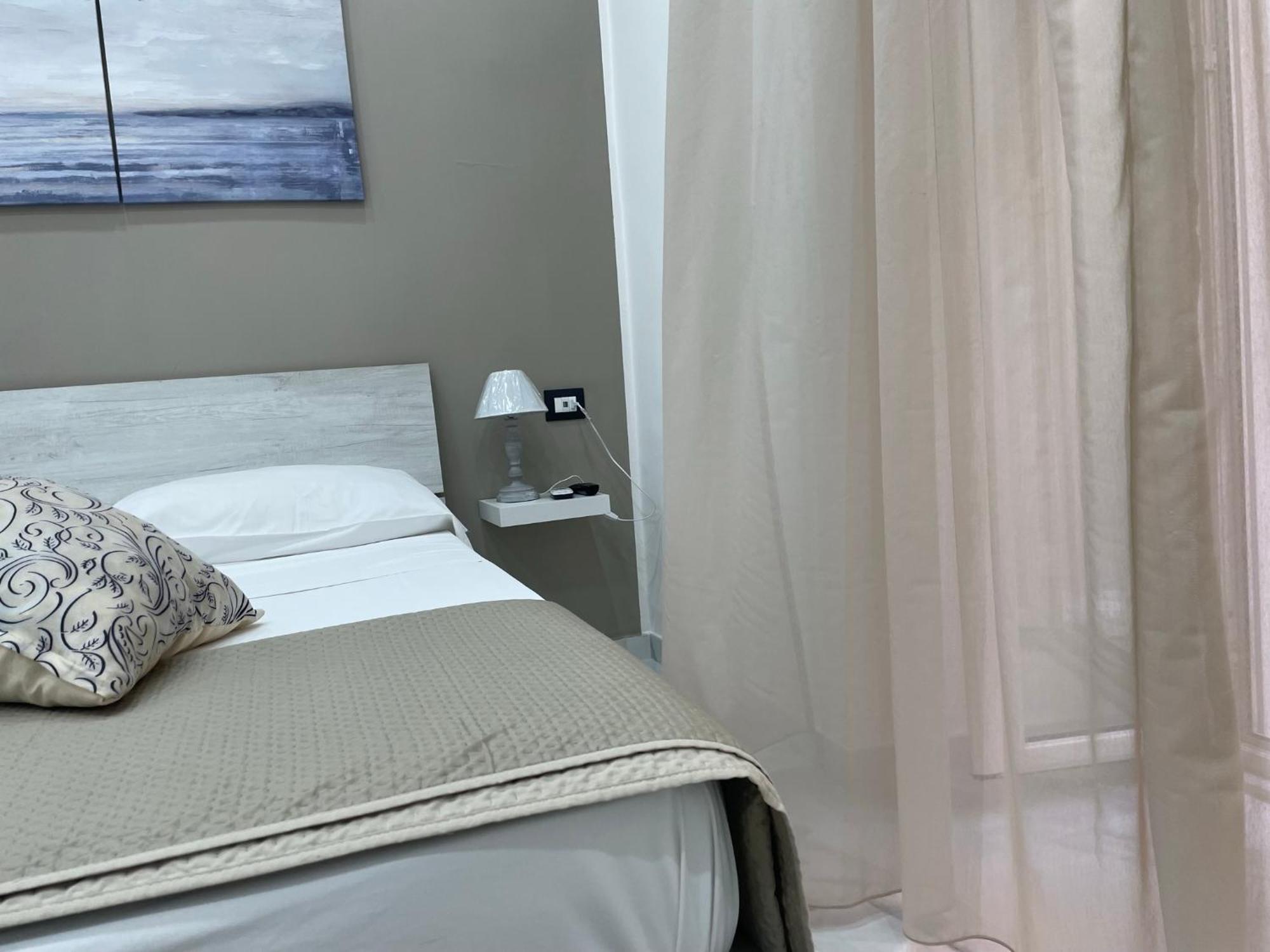 Ludben House Hotel Napoli Ngoại thất bức ảnh