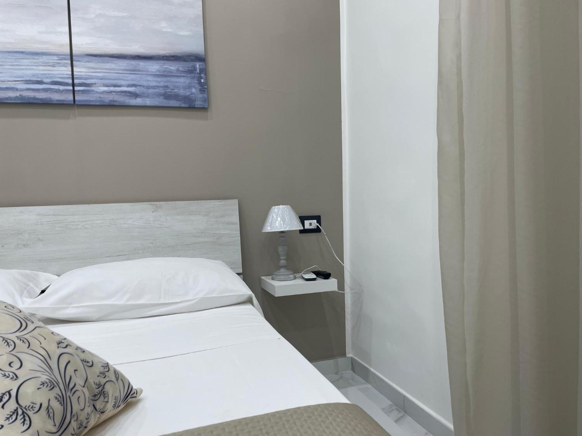 Ludben House Hotel Napoli Ngoại thất bức ảnh